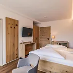 Szálloda Foehrenhof 3*