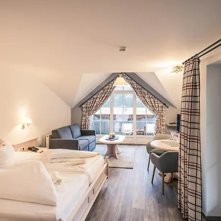 Foehrenhof 3* 슈탄차흐